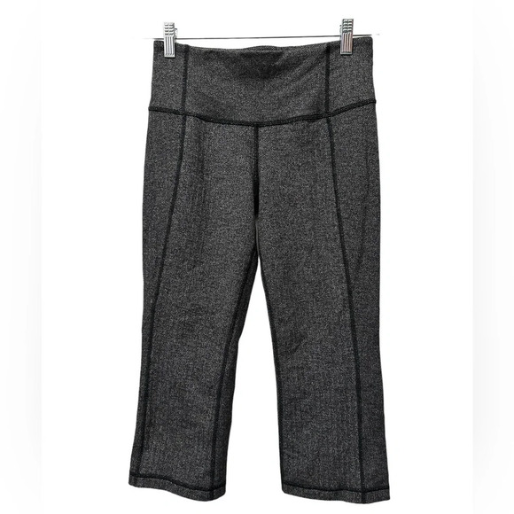 lululemon athletica Pants - Lululemon Herringbone Crop Knit Leggings Size 8